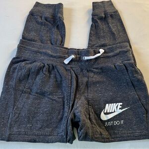 Nike XS Capri Joggers